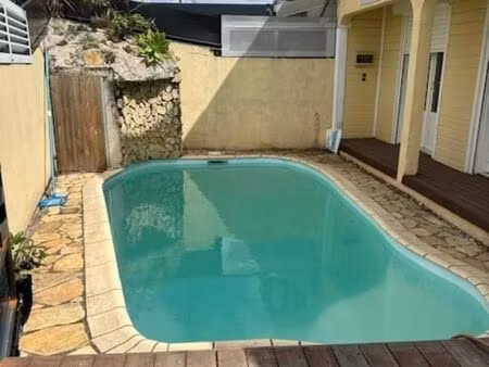 villa 5 pièces 102 m²