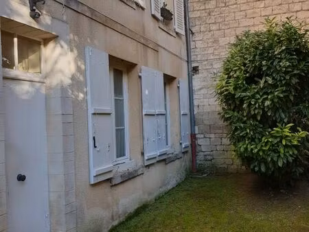 studio meublé en centre ville