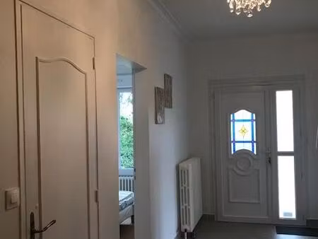 standing et calme 5 chambres grand jardin et parkings