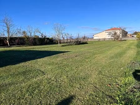 vente terrain 1440 m² barbezieux-saint-hilaire (16300)