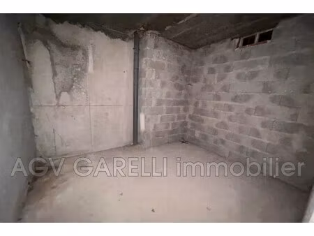 location parking toulon 83000