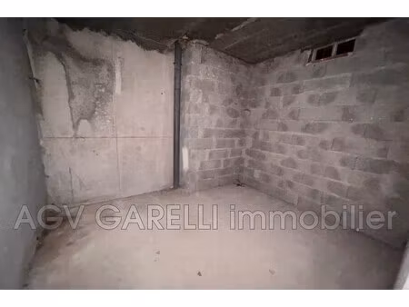 location parking toulon 83000