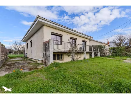 vente maison 4 pièces 99 m² à ambares-et-lagrave (33440)  226 180 €