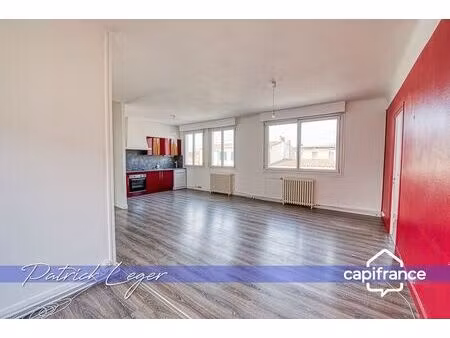 vente local industriel 8 pièces 160 m² la rochelle (17000)