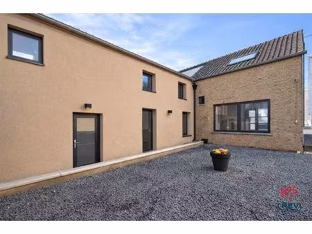 huis te koop in lodelinsart met 5 slaapkamers