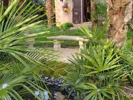 maison 8 pièces 180 m2  parc de 8700 m2 avec dépendances