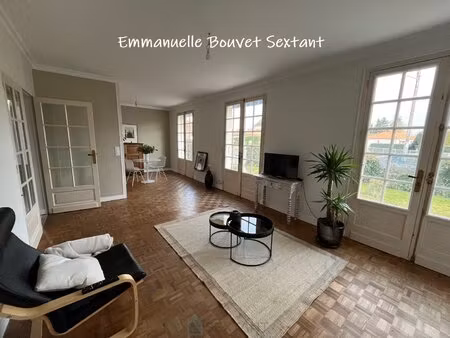 bergerac  plain-pied  quartier calme  jardin clos  garage  commodités à pied