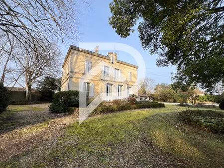 maison de maitre vayres avec dépendance aménagée t4 sur jardin de 3500 m2