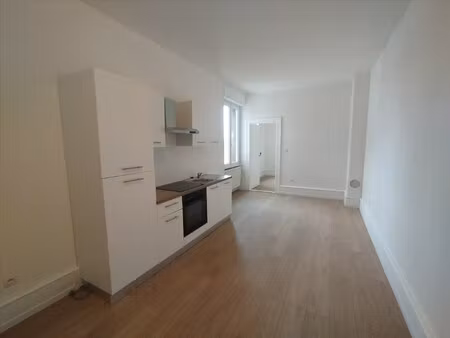 location appartement 3 pièces 83m²