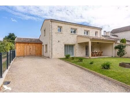 vente maison 4 pièces 139 m² fougueyrolles (33220)