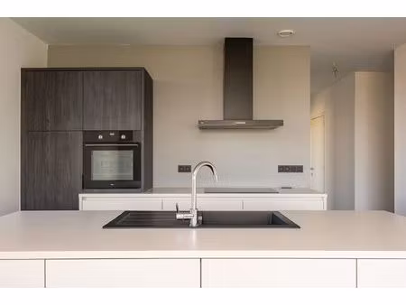 centraal gelegen appartement met 3 slaapkamers te oud-turnhout