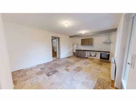 appartement rez-de-chaussée louhans 2 pièce(s) 50 m2