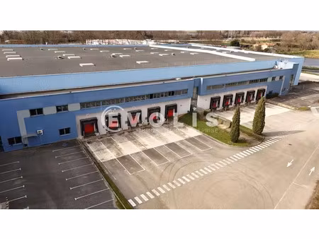 plateforme logistique 20 019 m²