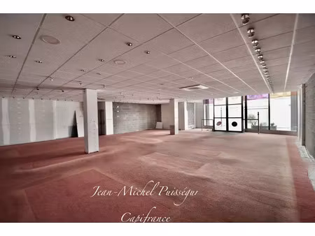 vente commerce 3 pièces 260 m² saint-gaudens (31800)