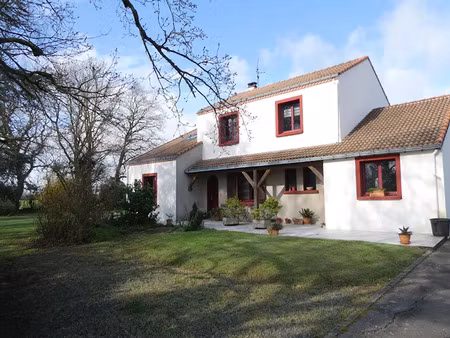 vente maison 7 pièces 180 m² à chauvé (44320)  409 000 €