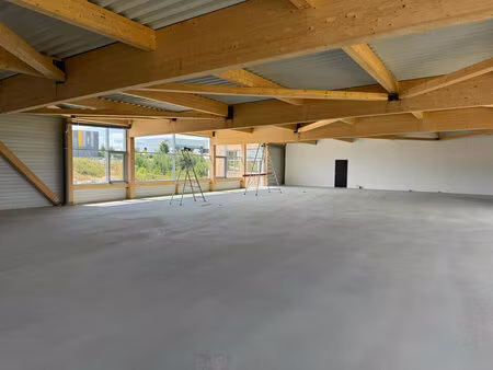 bâtiment neuf a louer