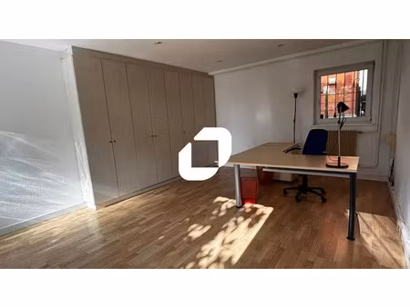 a louer  bureaux equipes proche tram