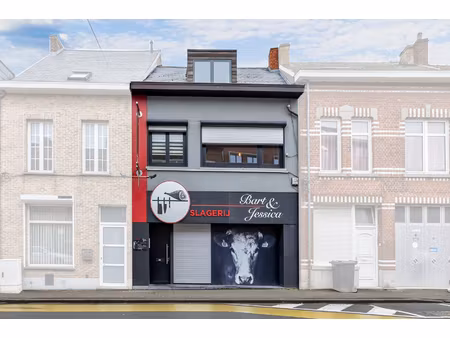 commercieel te koop in ninove met 3 slaapkamers