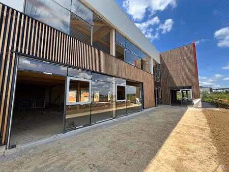 locaux commerciaux neuf a louer