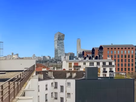 bureaux fonctionnels et lumineux à proximité immédiate du rer