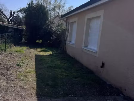 location maison 3 pièces 59 m² à ambarès-et-lagrave (33440)