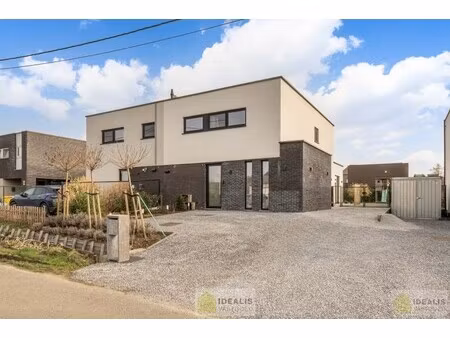 huis te koop in messelbroek met 4 slaapkamers