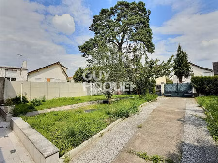 maison de 7 pièces (130 m²) en location à montfermeil