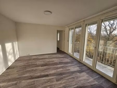 location appartement 4 pièces 76 m² à creutzwald (57150)