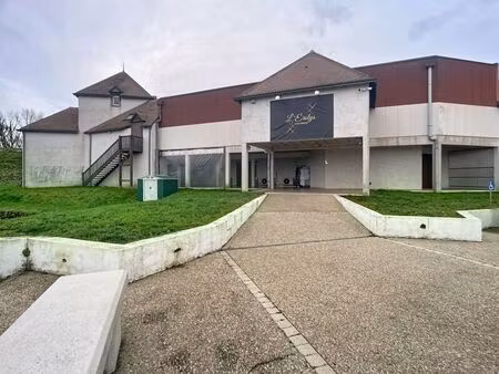 vente immeuble 1400 m² amboise (37400)