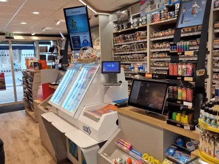 vente commerce 6 pièces 140 m² dax (40100)