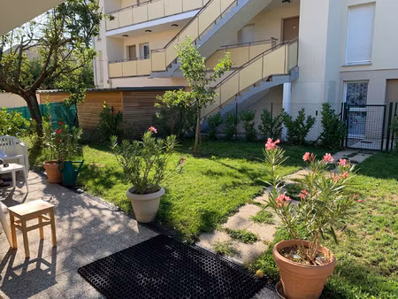 exclusivité t5 de 123m2 en rez de jardin charbonnieres le