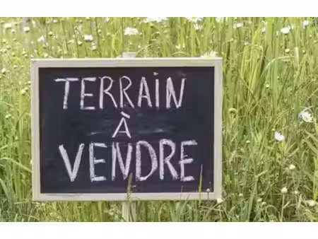 angers (49) - terrain viabilise de 646 m²