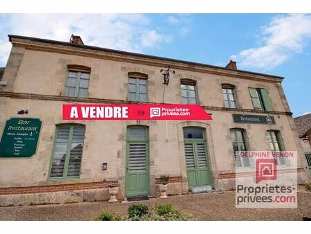 maison avec beaucoup de cachet dans le centre de germigny des prés