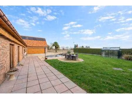 belle villa 4 ch style fermette avec jardin & vaste garage