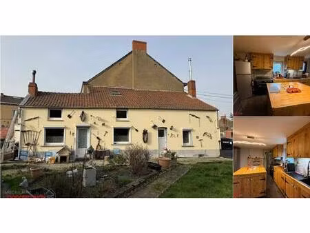 maison à vendre à cour des haies 38 châtelineau (vbd96311)