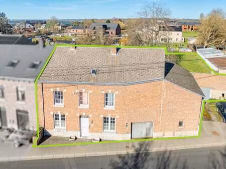 maison avec annexes et beau potentiel au centre de hotton