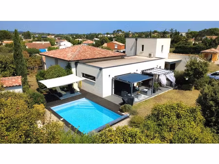 vente villa 7 pièces 180 m² à saint-hilaire-de-brethmas (30560)  589 000 €