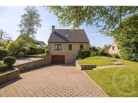villa 5 chambres dans le quartier prisé de la marlagne