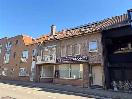 commerce - rez-de-chausée