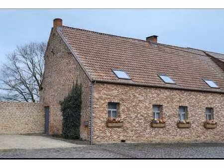 maison de caractère au charme irrésistible