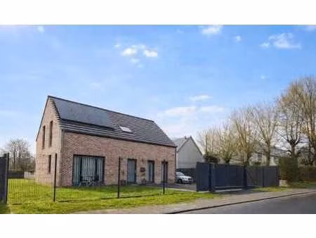 boussu villa récente à vendre. offre à partir de : 430 000€