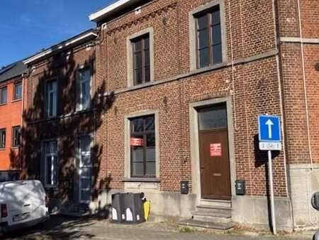 maison d’habitation en deux appartements