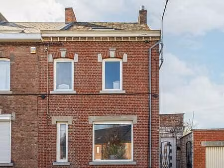 maison 3 façades fraichement rénovée