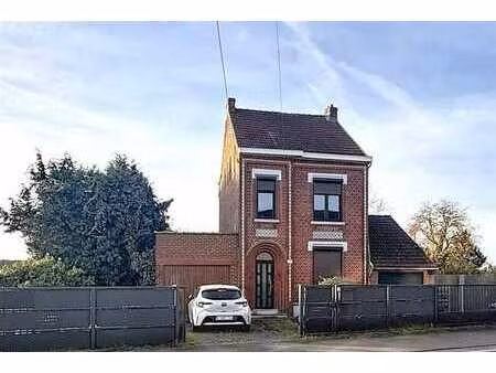 jolie maison 4 facades