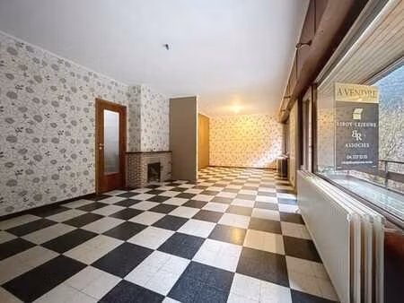 charmant bel-étage à embourg