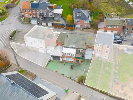 maison 2-3 ch 135m² + espace comme/atelier 167m² + parking