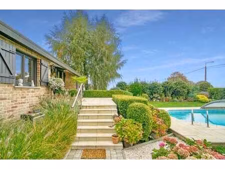 villa de plain-pied sur un terrain de 3.816 m²  peb b !