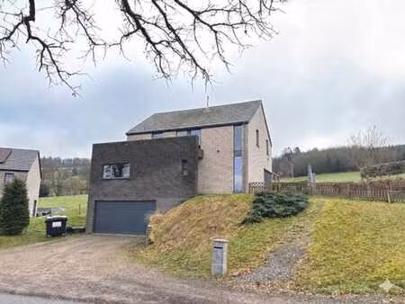 belle maison 3ch avec terrasse  jardin  garage à stavelot !!
