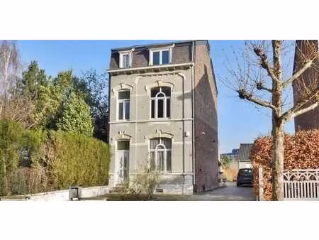 maison 4 chambres  garage et jardin!