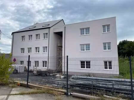 superbe appartement rez-de chaussée proche centre ville